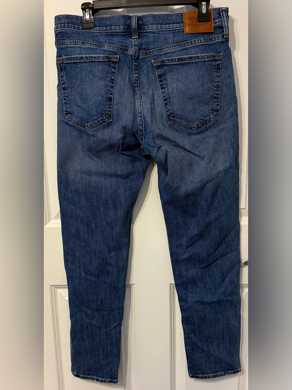 NWOT - Abercrombie & Fitch Men's Blue Athletic Skinny Jeans - Picture 2 of 4